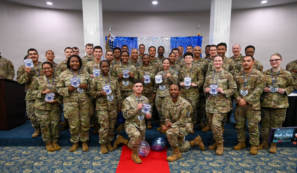 STAFF SGT SELECTS FLYING HIGH