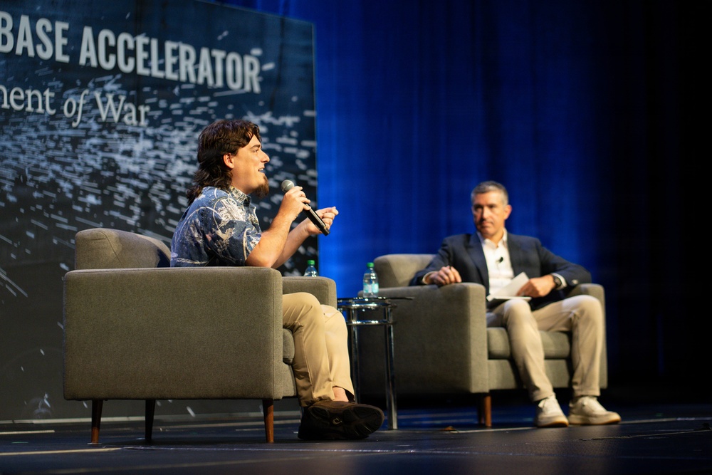DAY 1: KEYNOTE + PALMER LUCKEY FIRESIDE CHAT
