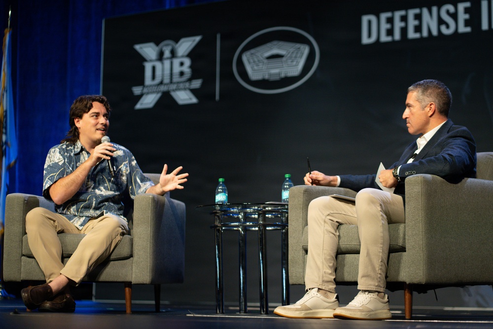 DAY 1: KEYNOTE + PALMER LUCKEY FIRESIDE CHAT