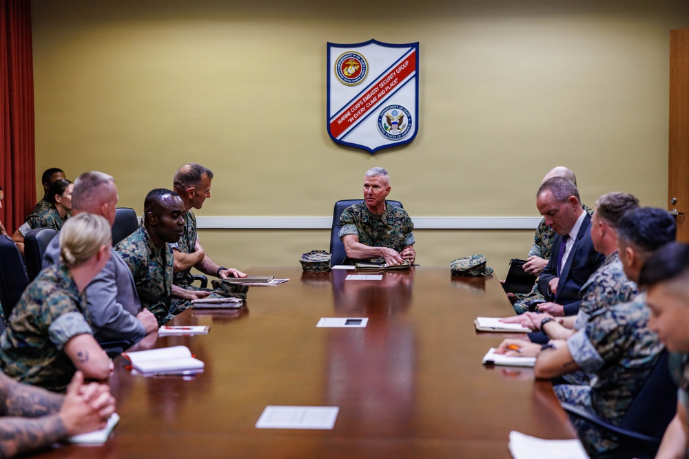 Commandant of the Marine Corps visits MCESG