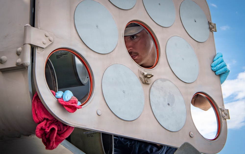 USS Oakland Conducts Post-Fire Maintenance