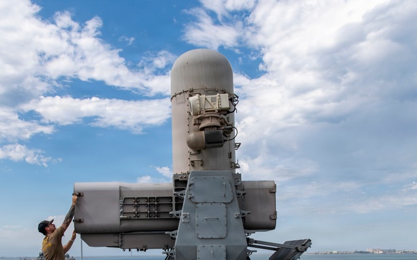 USS Oakland Conducts Post-Fire Maintenance