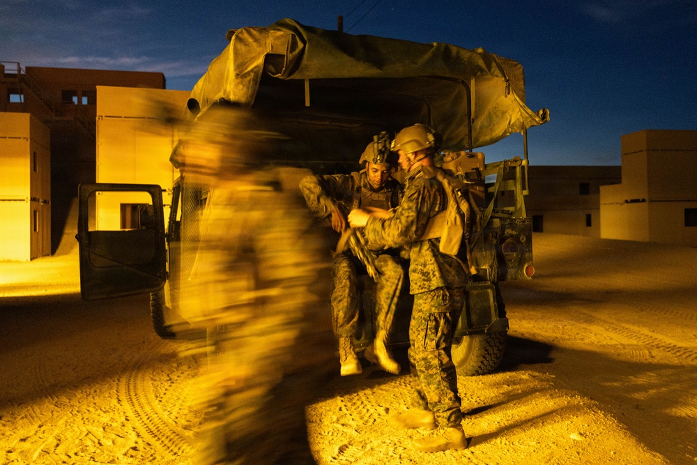 U.S. Marines with 2nd Bn., 1st Marines participate in MWX 4-26