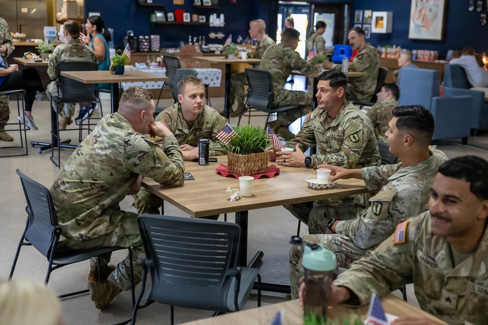 Fort Indiantown Gap USO hosts 'Cookout With a Canine'