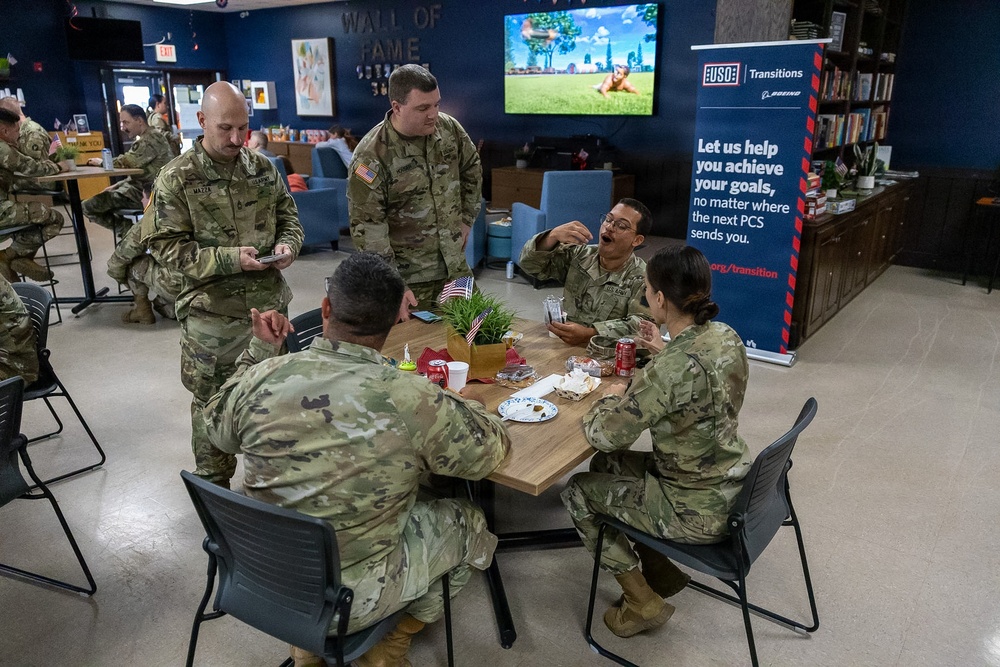Fort Indiantown Gap USO hosts 'Cookout With a Canine'