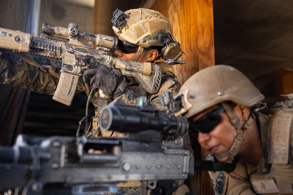 U.S. Marines with 2nd Bn., 1st Marines participate in MWX 4-26