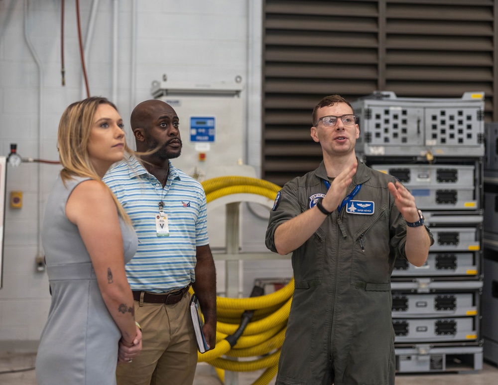 Sen. Scott Staffer Visit VMFAT-501