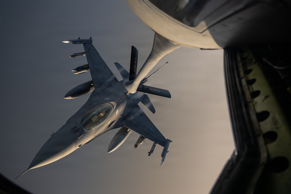 KC-135 supports F-16 refueling operation in CENTCOM
