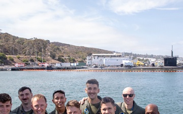 Marine Fighter Attack Training Squadron (VMFAT) 502 Pilots Visit USS Santa Fe (SSN 763)