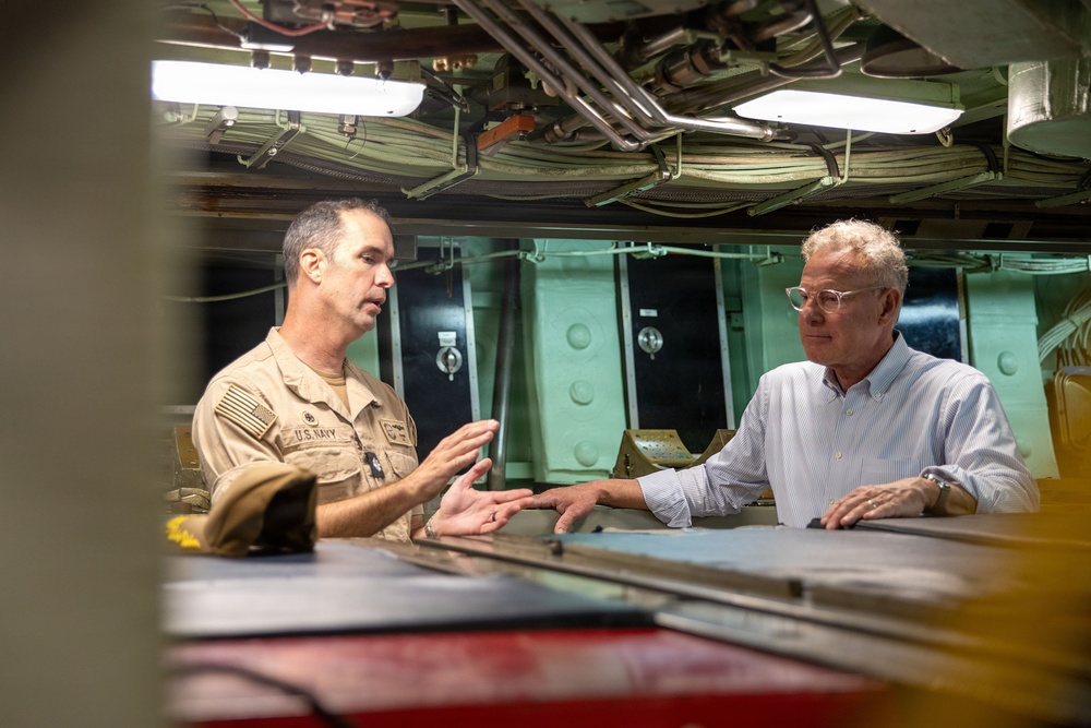 Congressman Scott Peters Visits USS Springfield (SSN 761)