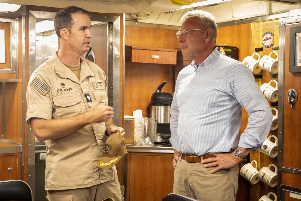 Congressman Scott Peters Visits USS Springfield (SSN 761)