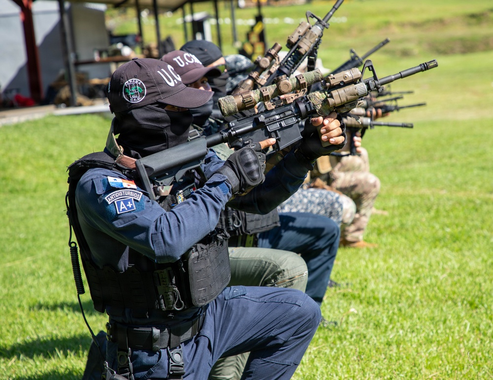 824th Base Defense Squadron Trains with Panamanian Partners in Weapon Systems