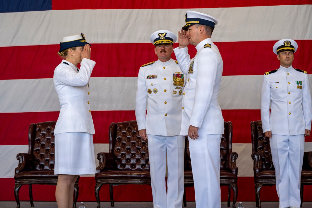 Coast Guard Air Station Ventura holds Change of Command ceremony