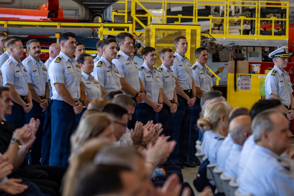 Coast Guard Air Station Ventura holds Change of Command ceremony