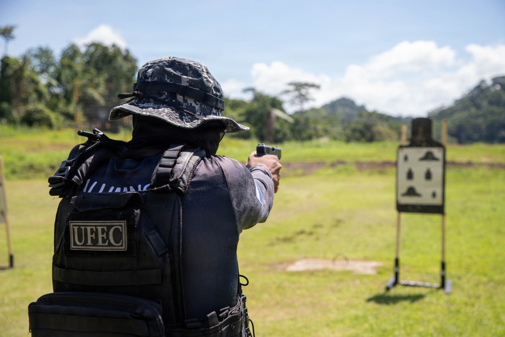 824th Base Defense Squadron Trains with Panamanian Partners in Weapon Systems