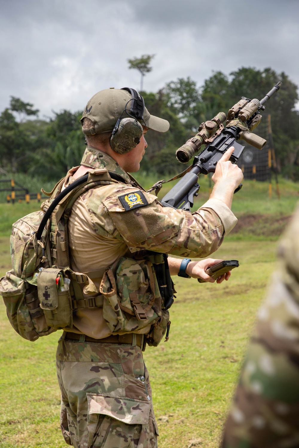 824th Base Defense Squadron Trains with Panamanian Partners in Weapon Systems