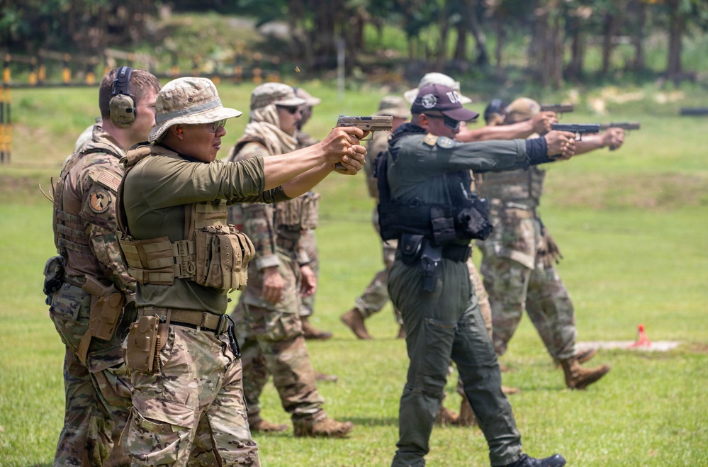 824th Base Defense Squadron Trains with Panamanian Partners in Weapon Systems