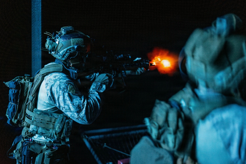 11th MEU Maritime Raid Force Conducts Live-Fire Range Aboard USS Boxer
