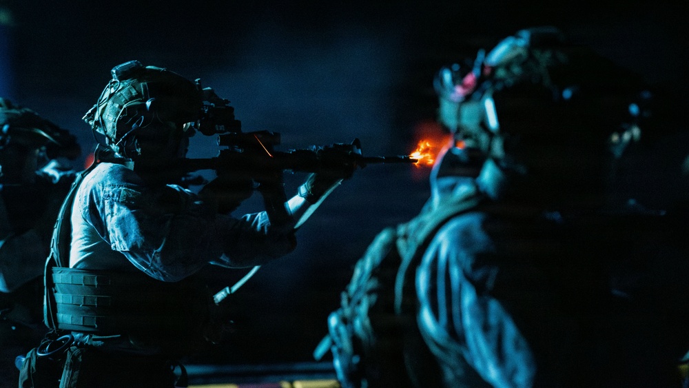 11th MEU Maritime Raid Force Conducts Live-Fire Range Aboard USS Boxer