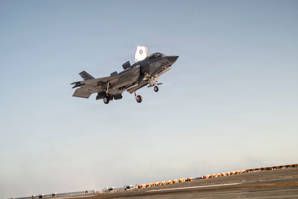 13th MEU | VMFA-211 Conducts Carrier Qualifications Aboard USS Makin Island