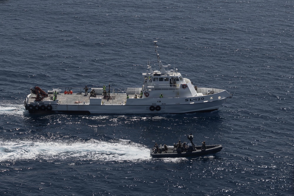 13th MEU | Visit, Board, Search and Seizure Training