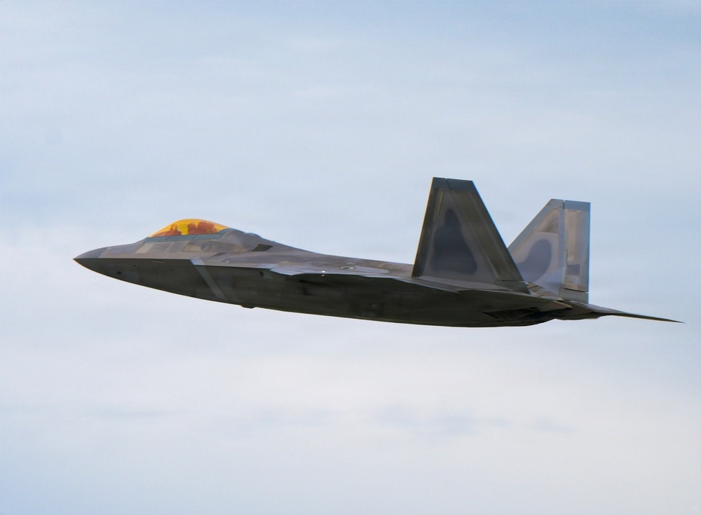 F-22 Raptor aircraft demonstrates readiness during RED FLAG-Alaska 26-3