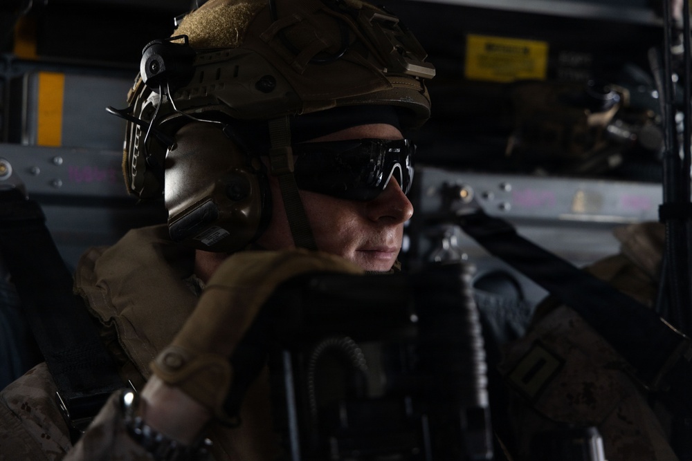 13th MEU | Marines Conduct a Tactical Recovery of Aircraft and Personnel Training