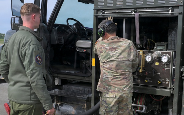 Joint forces fuel U.S. Marine F-35 Lighting II aircraft for RED Flag-Alaska 26-3
