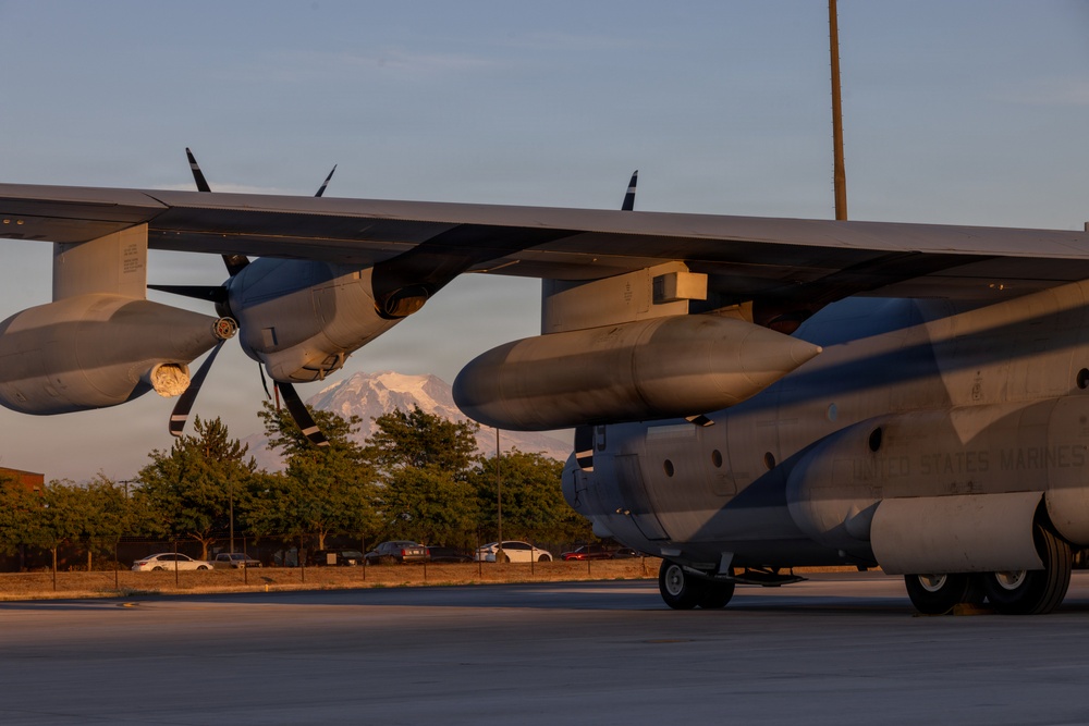 VMGR-152 executes aviation delivered ground refueling training with 160th SOAR