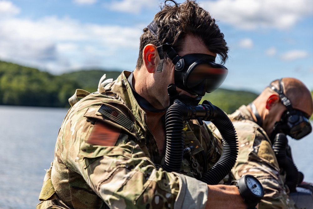 5th Special Forces Group Conducts Dive Training at Camp Buckner