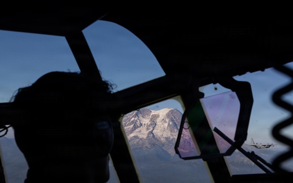 VMGR-152, 252, aerial refuels 160th SOAR during Evergreen 26