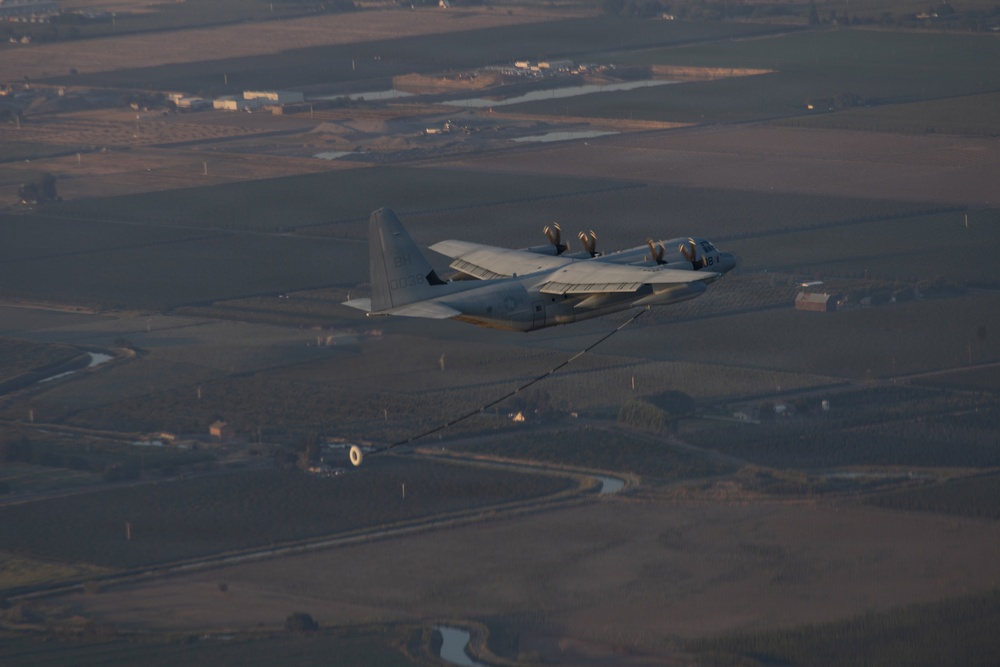 VMGR-152, 252, aerial refuels 160th SOAR during Evergreen 26