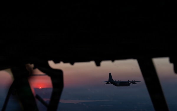 VMGR-152, 252, aerial refuels 160th SOAR during Evergreen 26