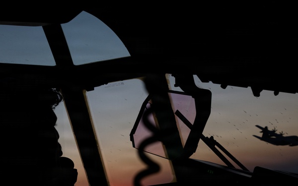 VMGR-152, 252, aerial refuels 160th SOAR during Evergreen 26