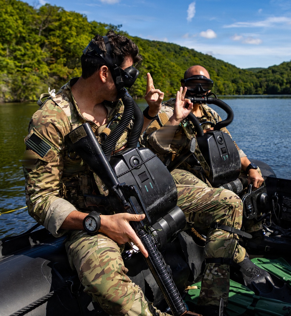 5th Special Forces Group Conducts Dive Training at Camp Buckner