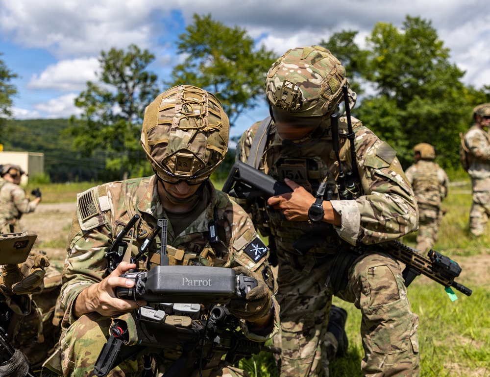 5th Special Forces Group Green Berets Train West Point Cadets at Camp Buckner