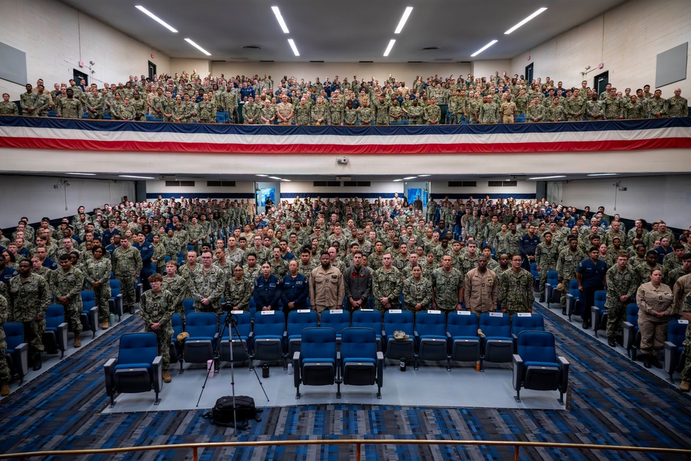 CNO and MCPON All Hands Call Naval Station Norfolk
