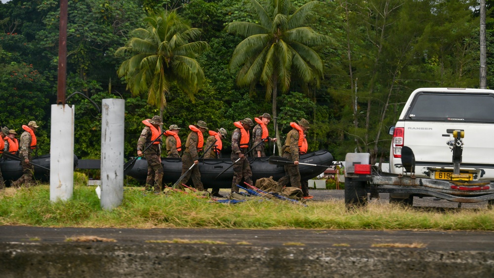 DELAYEN 26: MRF-D Marines conduct amphibious movements in commando course