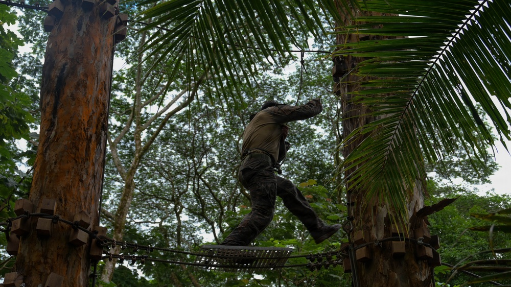 DELAYEN 26: MRF-D Marines participate in obstacle drill for commando course