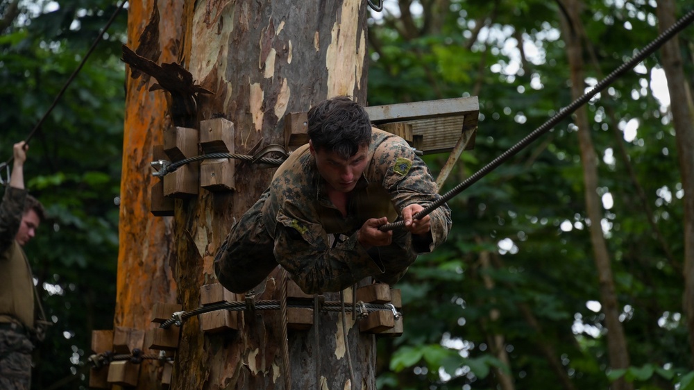 DELAYEN 26: MRF-D Marines participate in obstacle drill for commando course