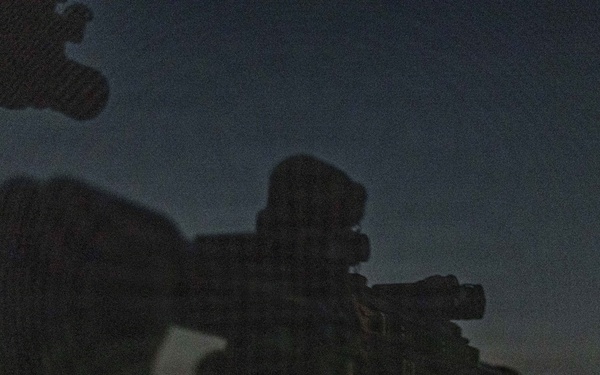 13th MEU | MRF Conducts Nighttime Visit, Board, Search and Seizure Training
