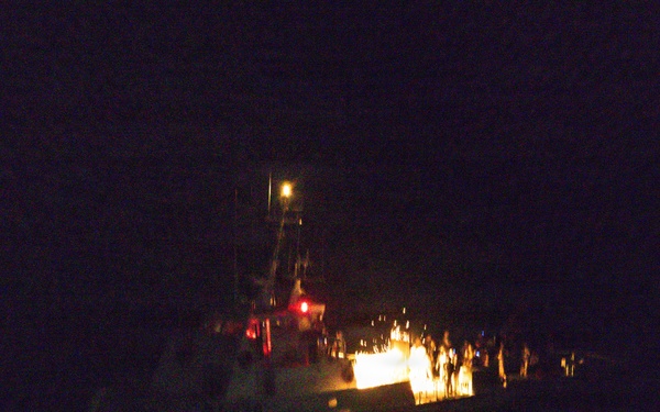 13th MEU | MRF Conducts Nighttime Visit, Board, Search and Seizure Training