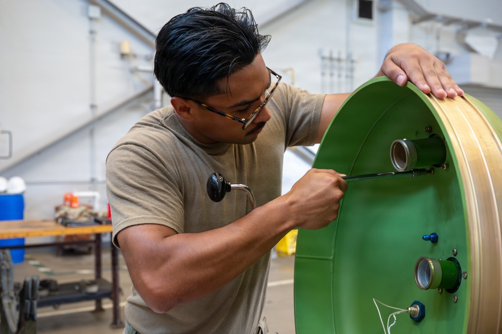 Fueling the Fight: 35th Maintenance Squadron Conducts Nestable Fuel Tank Build Up Training