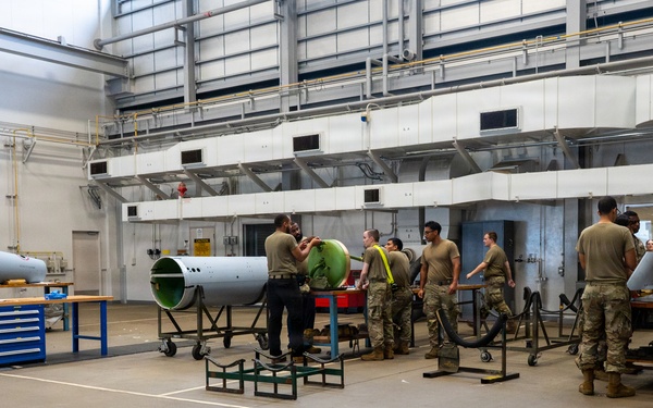 Fueling the Fight: 35th Maintenance Squadron Conducts Nestable Fuel Tank Build Up Training