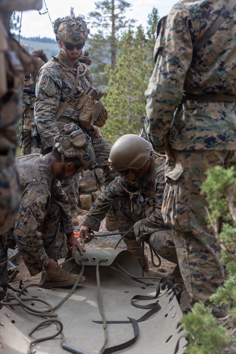 3rd Bn., 4th Marines practice company cliff assaults during MTX 4-26