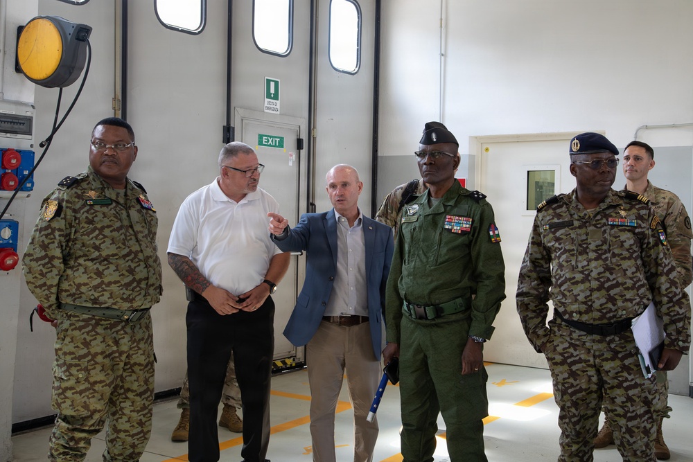 US, Central African Republic hold garrison management engagement in Italy