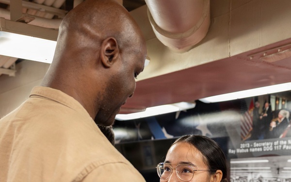 Sailors Get ESWS on DDG 117