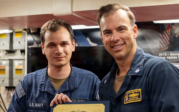 Sailors Get ESWS on DDG 117