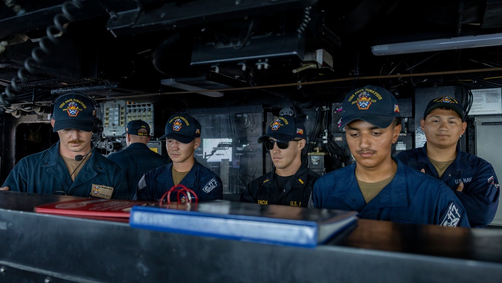 DDG 117 RAS With USNS Medgar Evers