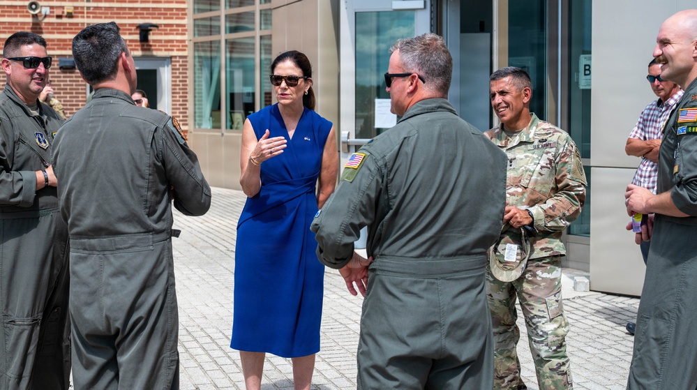 New Hampshire Gov. Kelly Ayotte visits 157th Air Refueling Wing